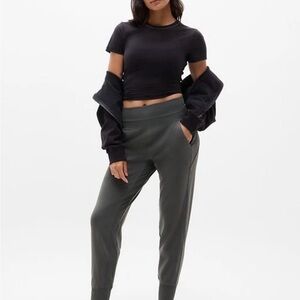 Athleta Venice High Rise Joggers - size Large/Tall